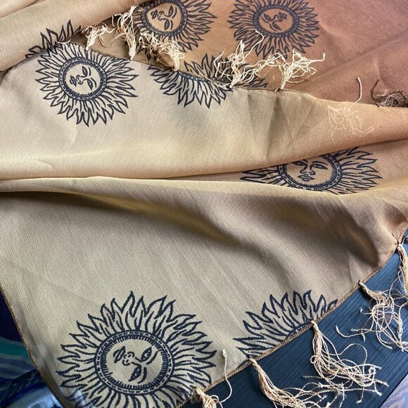 Sun print solar shall/scarf brown /beige - Picture 4 of 7